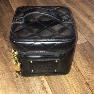 Makeup case